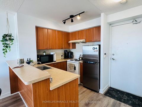 Photo 5 at 2106 - 36 Lee Centre Drive, Woburn, Toronto
