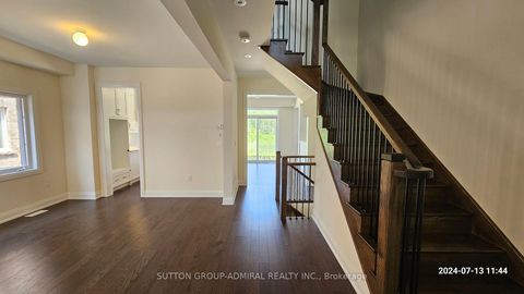 Photo 7 at 152 Hawkins Street, Sutton & Jackson's Point, Georgina