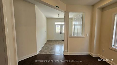 Photo 8 at 152 Hawkins Street, Sutton & Jackson's Point, Georgina