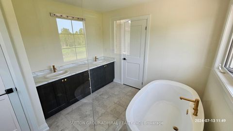 Photo 15 at 152 Hawkins Street, Sutton & Jackson's Point, Georgina