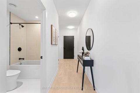 Photo 3 at 3102 - 117 Broadway Avenue, Mount Pleasant West, Toronto