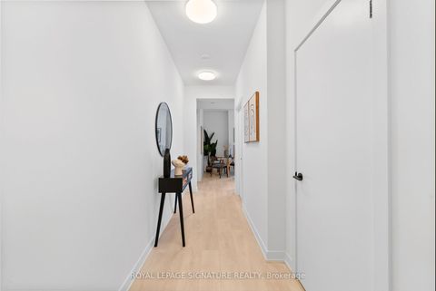 Photo 4 at 3102 - 117 Broadway Avenue, Mount Pleasant West, Toronto