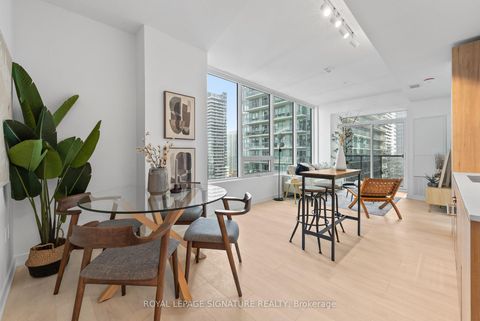 Photo 11 at 3102 - 117 Broadway Avenue, Mount Pleasant West, Toronto