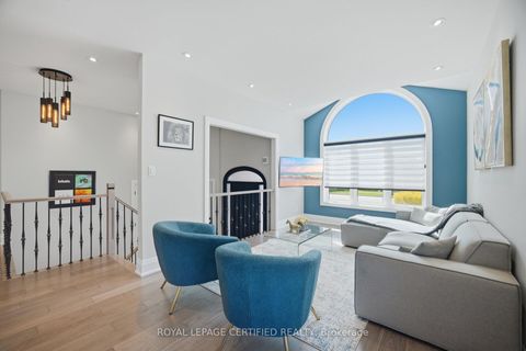 Photo 2 at 306 Avro Road, Maple, Vaughan