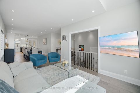 Photo 5 at 306 Avro Road, Maple, Vaughan