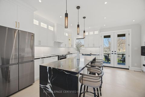 Photo 11 at 306 Avro Road, Maple, Vaughan