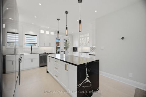 Photo 13 at 306 Avro Road, Maple, Vaughan