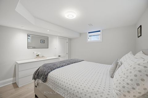 Photo 37 at 306 Avro Road, Maple, Vaughan