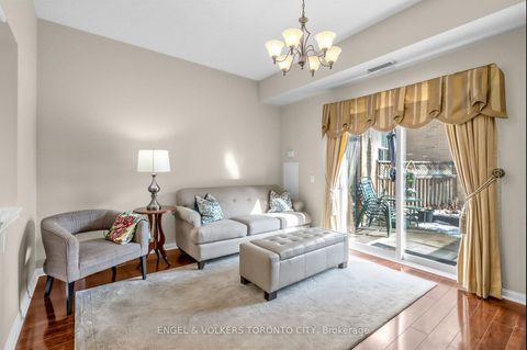 Photo 4 at 105 - 2506 Rutherford Road, Maple, Vaughan