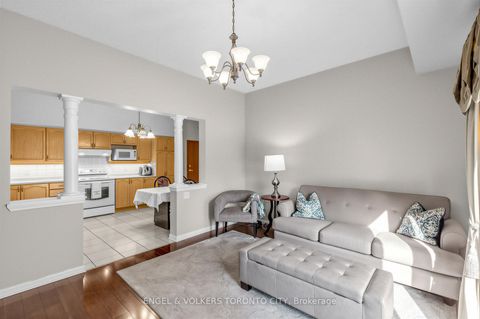 Photo 8 at 105 - 2506 Rutherford Road, Maple, Vaughan