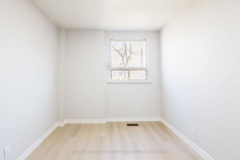 Photo 9 at 14 Benadair Court, Woburn, Toronto