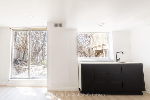 Photo 32 at 14 Benadair Court, Woburn, Toronto