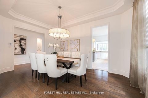 Photo 7 at 101 Glenheron Crescent, Patterson, Vaughan