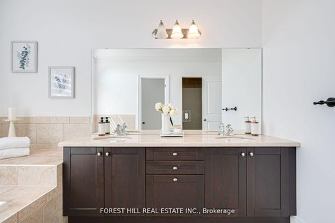 Photo 25 at 101 Glenheron Crescent, Patterson, Vaughan