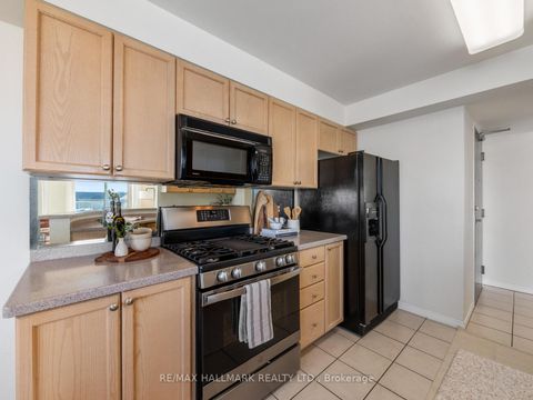 Photo 16 at 403 - 1797 Queen Street E, The Beaches, Toronto