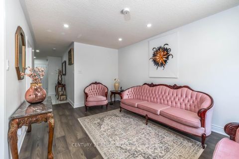 Photo 12 at 43 Waterton Crescent, Langstaff, Richmond Hill