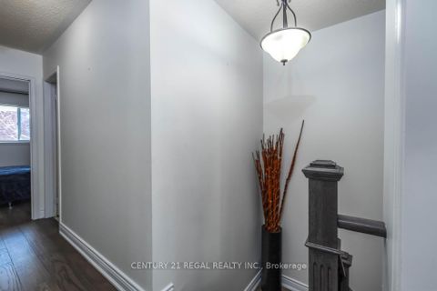 Photo 19 at 43 Waterton Crescent, Langstaff, Richmond Hill