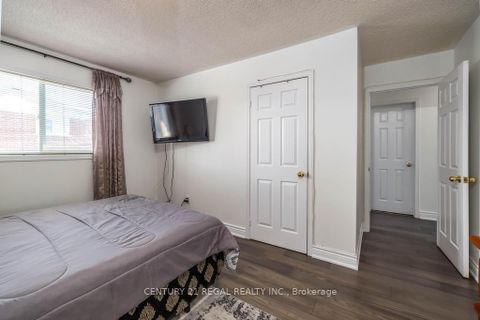 Photo 23 at 43 Waterton Crescent, Langstaff, Richmond Hill
