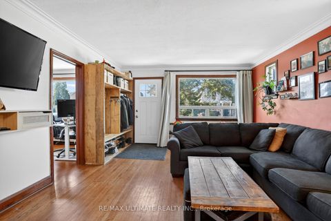 Photo 6 at 37 Bexhill Avenue, Birchmount, Toronto