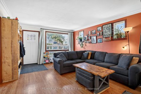 Photo 8 at 37 Bexhill Avenue, Birchmount, Toronto