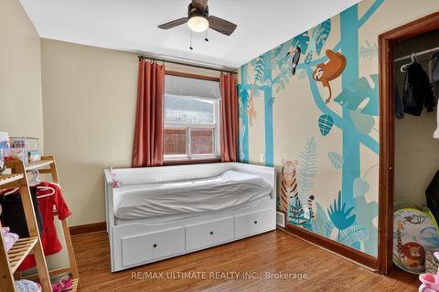 Photo 15 at 37 Bexhill Avenue, Birchmount, Toronto