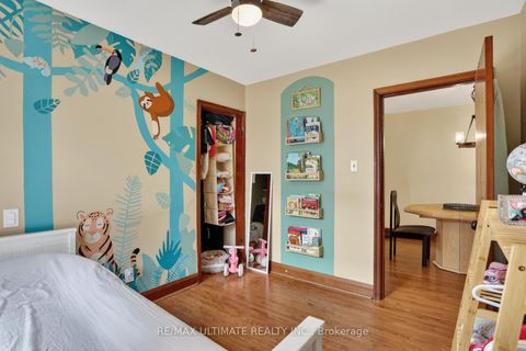 Photo 16 at 37 Bexhill Avenue, Birchmount, Toronto