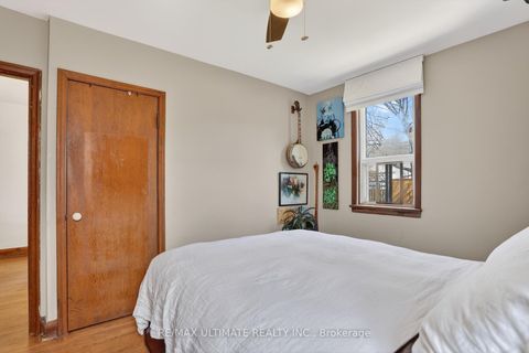 Photo 18 at 37 Bexhill Avenue, Birchmount, Toronto