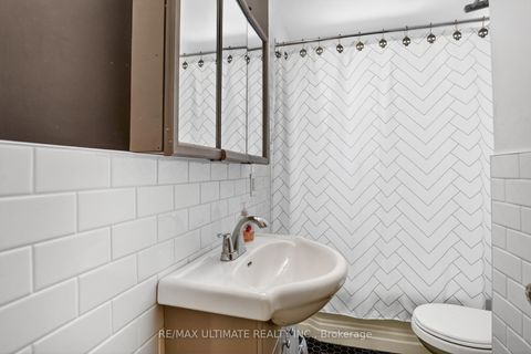 Photo 21 at 37 Bexhill Avenue, Birchmount, Toronto