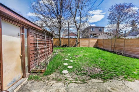 Photo 33 at 37 Bexhill Avenue, Birchmount, Toronto