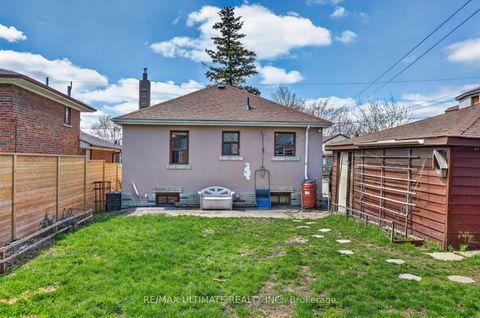 Photo 36 at 37 Bexhill Avenue, Birchmount, Toronto