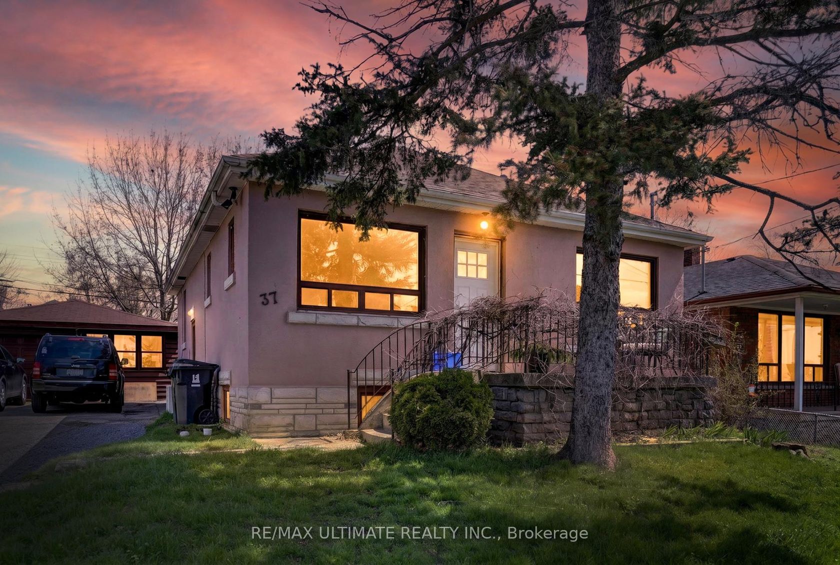 37 Bexhill Avenue, Birchmount, Toronto photo number 2