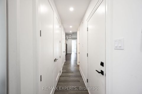 Photo 5 at 17 St Gaspar Court, Humber Summit, Toronto