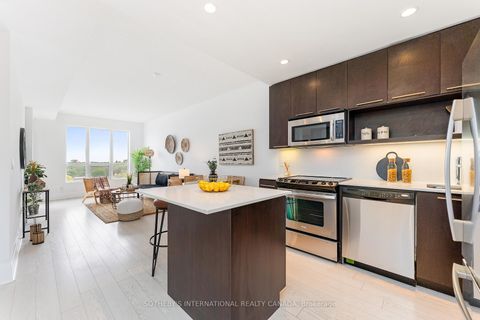 Photo 3 at 824 - 100 Harrison Garden Boulevard, Willowdale East, Toronto