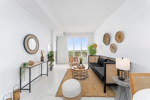 Photo 8 at 824 - 100 Harrison Garden Boulevard, Willowdale East, Toronto