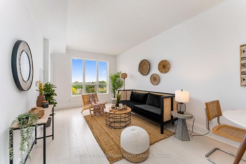 Photo 9 at 824 - 100 Harrison Garden Boulevard, Willowdale East, Toronto