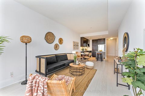 Photo 10 at 824 - 100 Harrison Garden Boulevard, Willowdale East, Toronto