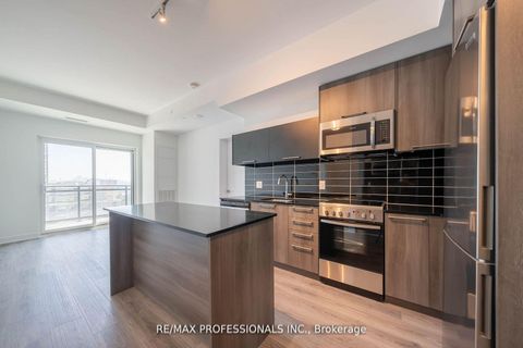 Photo 4 at 901 - 25 Neighbourhood Lane, Queensway, Toronto