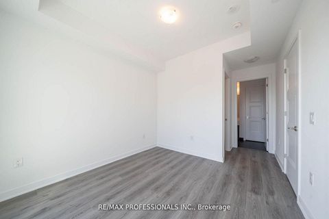 Photo 13 at 901 - 25 Neighbourhood Lane, Queensway, Toronto