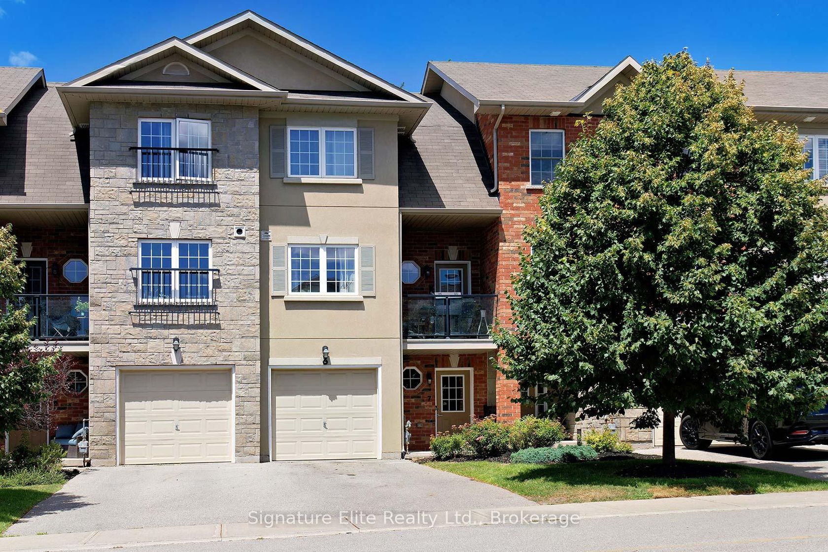 7 - 57 Ferndale Drive S, Ardagh, Barrie photo number 2