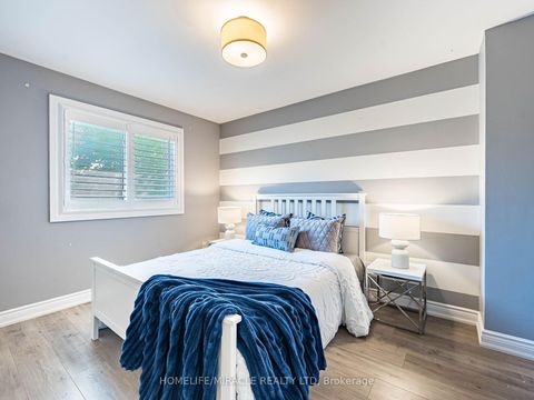 Photo 11 at 7 Chapais Crescent, Centennial Scarborough, Toronto