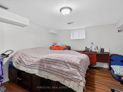 Photo 34 at 114 Regent Road, CFB, Toronto