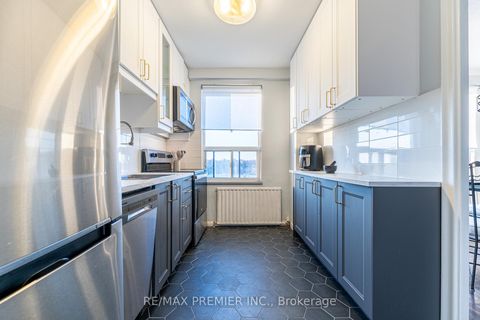 Photo 3 at 612 - 660 Eglinton Avenue W, Forest Hill North, Toronto