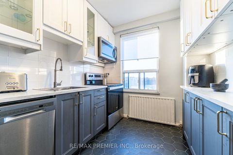 Photo 4 at 612 - 660 Eglinton Avenue W, Forest Hill North, Toronto