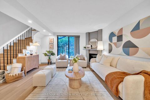Photo 7 at 204 - 19 Dundonald Street, Yonge Corridor, Toronto