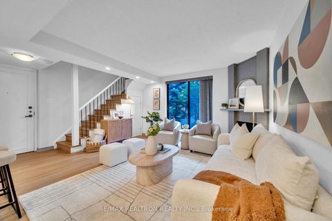 Photo 8 at 204 - 19 Dundonald Street, Yonge Corridor, Toronto