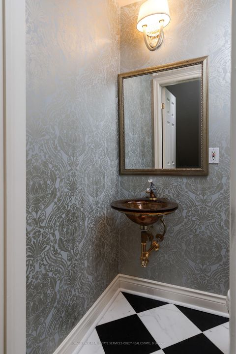 Photo 10 at 184 Bedford Road, Annex, Toronto