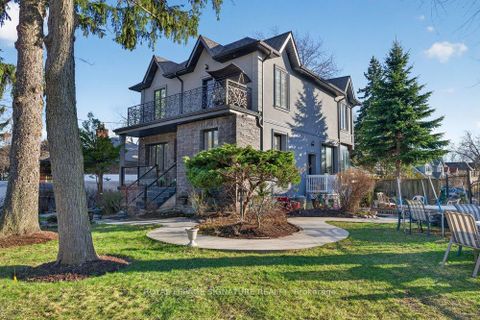 Photo 2 at 32 Cliffcrest Drive, Cliffcrest, Toronto