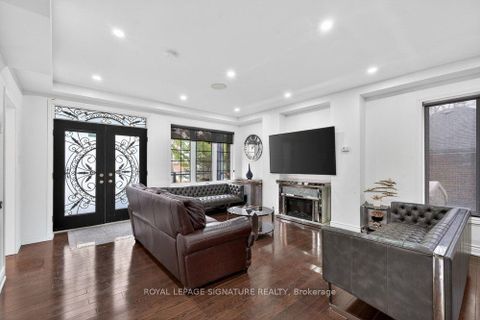 Photo 5 at 32 Cliffcrest Drive, Cliffcrest, Toronto