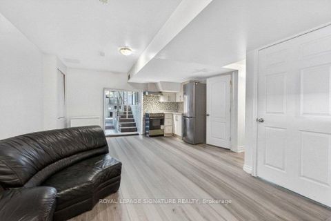 Photo 38 at 32 Cliffcrest Drive, Cliffcrest, Toronto