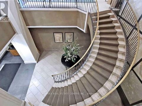 Photo 3 at 2104 - 61 Town Centre Court, Bendale, Toronto